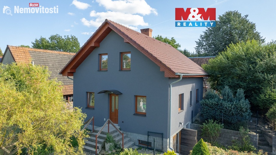Pronájem rodinného domu 128 m², Černovice