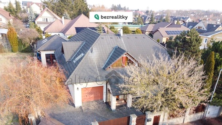 Prodej rodinného domu 248 m², Praha-Šeberov