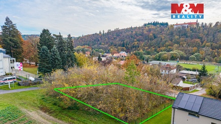 Prodej stavebního pozemku 1 057 m², Chocerady