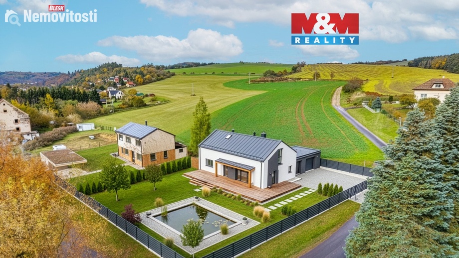 Prodej stavebního pozemku 1 057 m², Chocerady