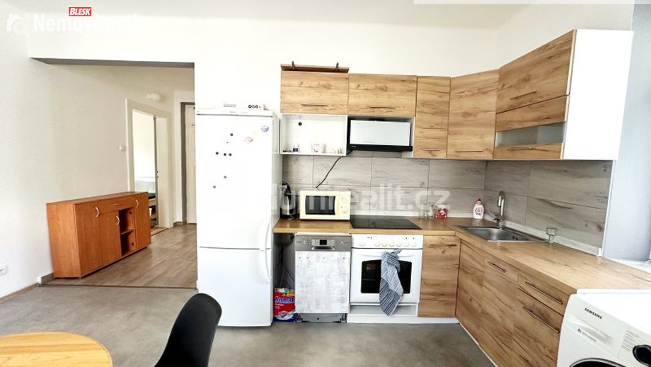 Pronájem bytu 2+1 68 m², Děčín