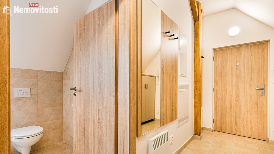 Pronájem bytu 3+kk 75 m², Nové Město na Moravě - Studnice