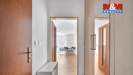 Pronájem bytu 1+kk 38 m², Pardubice VI