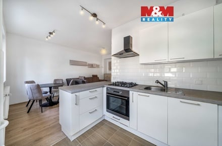Prodej bytu 2+kk 42 m², Praha 10