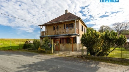 Prodej rodinného domu 180 m², Choltice
