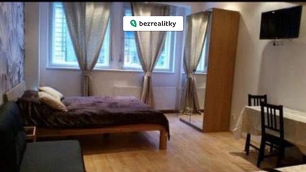 Prodej bytu 1+kk 28 m², Praha 1