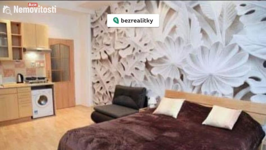 Prodej bytu 1+kk 28 m², Praha 1