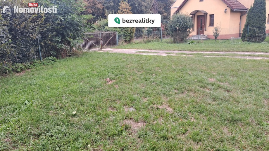 Prodej stavebního pozemku 706 m², Řehlovice - Stadice