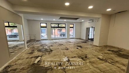 Pronájem obchodního prostoru 130 m², Pardubice - Zelené Předměstí
