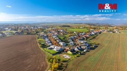 Prodej stavebního pozemku 1 233 m², Vysoký Újezd