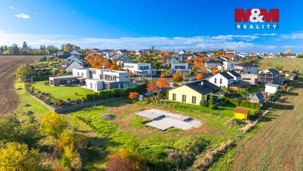 Prodej stavebního pozemku 1 233 m², Vysoký Újezd