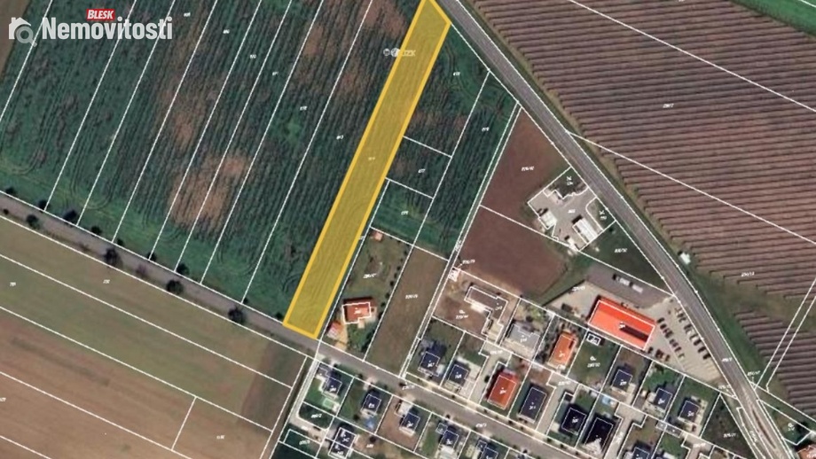 Prodej podílu 1/3 pole 1 300 m², Výšovice