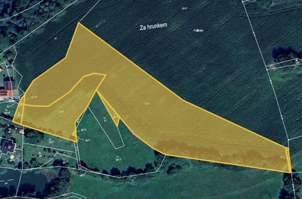 Prodej podílu 3/8 pole 11 585 m², Hrazany