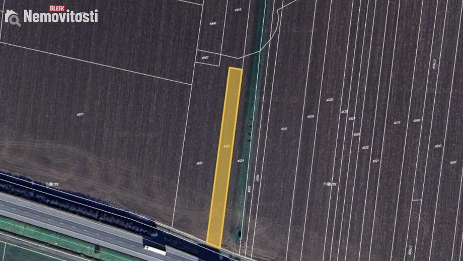 Prodej pole 3 586 m², Kunovice