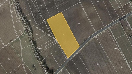 Prodej podílu 2/15 pole 12 352 m², Liběšice