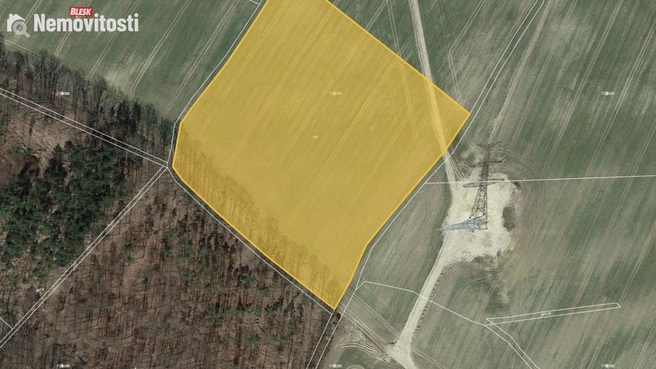 Prodej podílu 2/15 pole 12 352 m², Liběšice