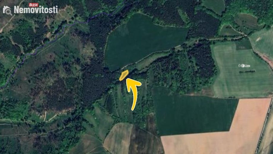 Prodej specifického pozemku 1 079 m², Rašov