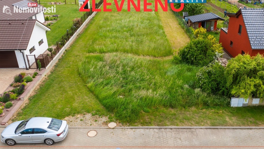 Prodej stavebního pozemku 1 533 m², Šumice