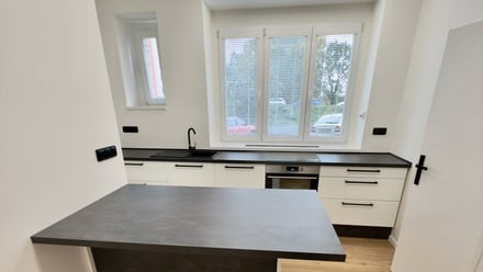 Pronájem bytu 4+1 100 m², Kladno