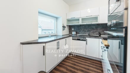 Pronájem bytu 3+1 90 m², Pardubice - Zelené Předměstí