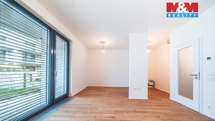 Pronájem bytu 1+kk 35 m², Praha 7