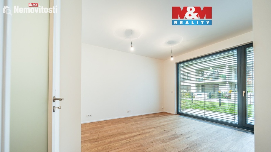 Pronájem bytu 1+kk 35 m², Praha 7