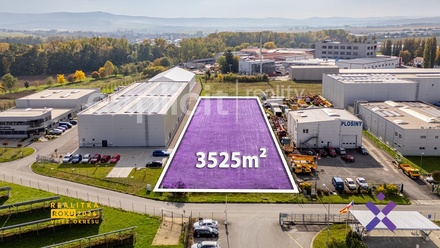 Prodej komerčního pozemku 3 525 m², Nivnice