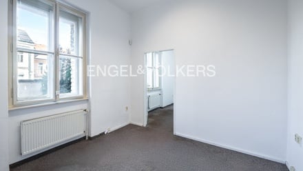 Pronájem kanceláře 120 m², Praha - Smíchov