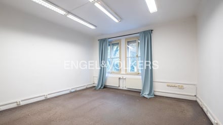 Pronájem kanceláře 120 m², Praha - Smíchov