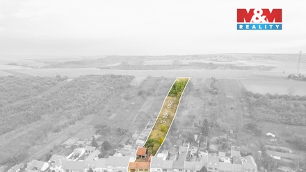 Prodej stavebního pozemku 3 385 m², Milešovice