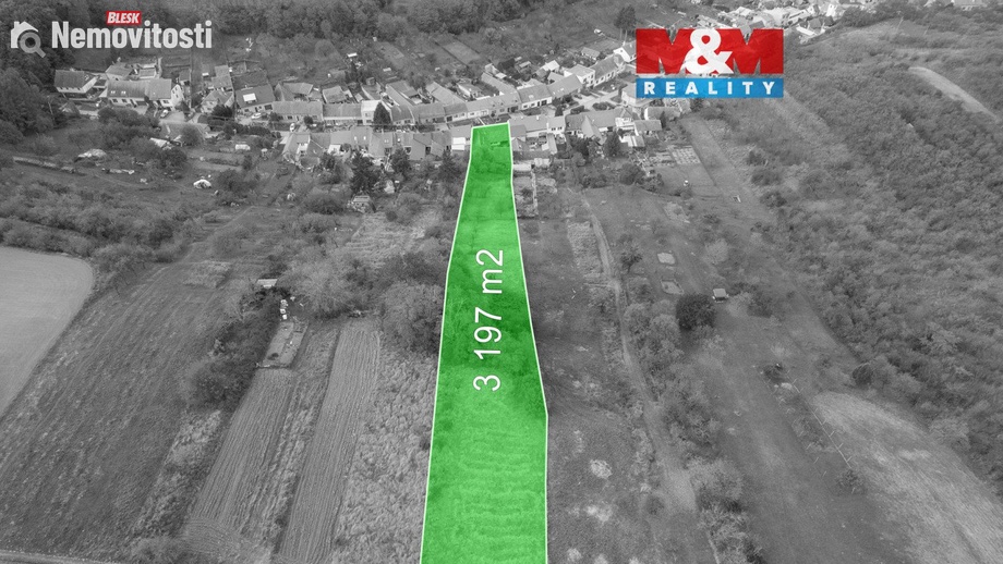 Prodej stavebního pozemku 3 385 m², Milešovice