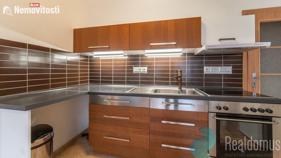 Pronájem bytu 2+kk 48 m², Úvaly