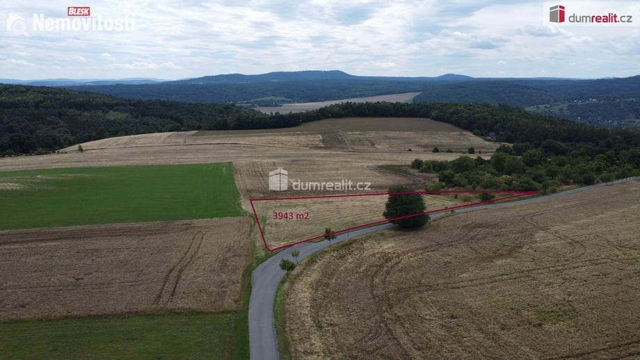 Prodej specifického pozemku 3 943 m², Sýkořice