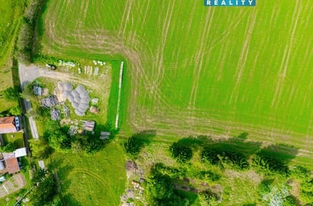 Prodej pole 4 299 m², Bory