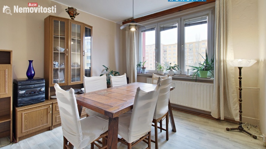 Pronájem bytu 4+1 76 m², Chomutov