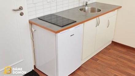 Pronájem bytu 1+kk 24 m², Zlín - Prštné