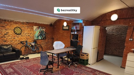 Prodej komerční nemovitosti 137 m², Praha 8