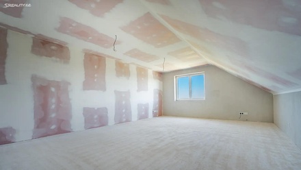 Prodej rodinného domu 252 m², Lavičky