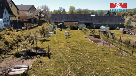 Prodej stavebního pozemku 1 496 m², Puklice