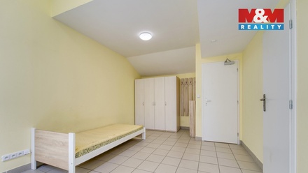 Pronájem bytu 1+kk 31 m², Sytno