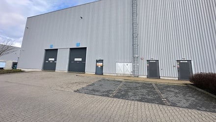 Pronájem skladu 550 m², Chrášťany