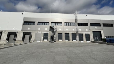 Pronájem výrobního prostoru 7 600 m², Kozomín