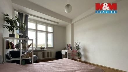 Pronájem bytu 1+kk 38 m², Praha 3
