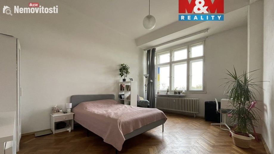 Pronájem bytu 1+kk 38 m², Praha 3