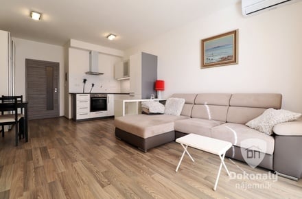 Pronájem bytu 1+kk 35 m², Praha - Letňany