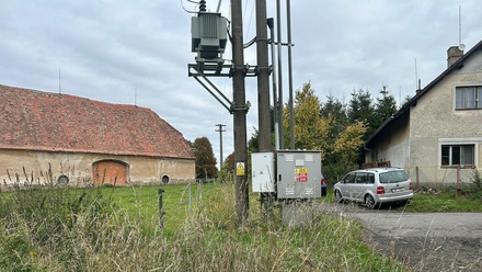 Dražby specifického pozemku 1 800 m², Mokré