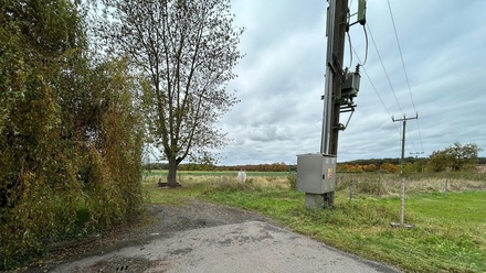 Dražby specifického pozemku 1 800 m², Mokré