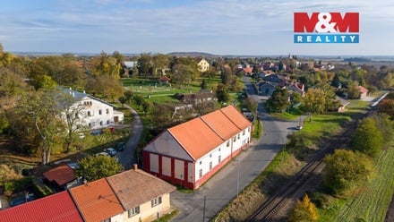 Prodej rodinného domu 850 m², Oskořínek