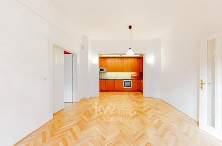 Pronájem bytu 3+kk 94 m², Praha - Hradčany