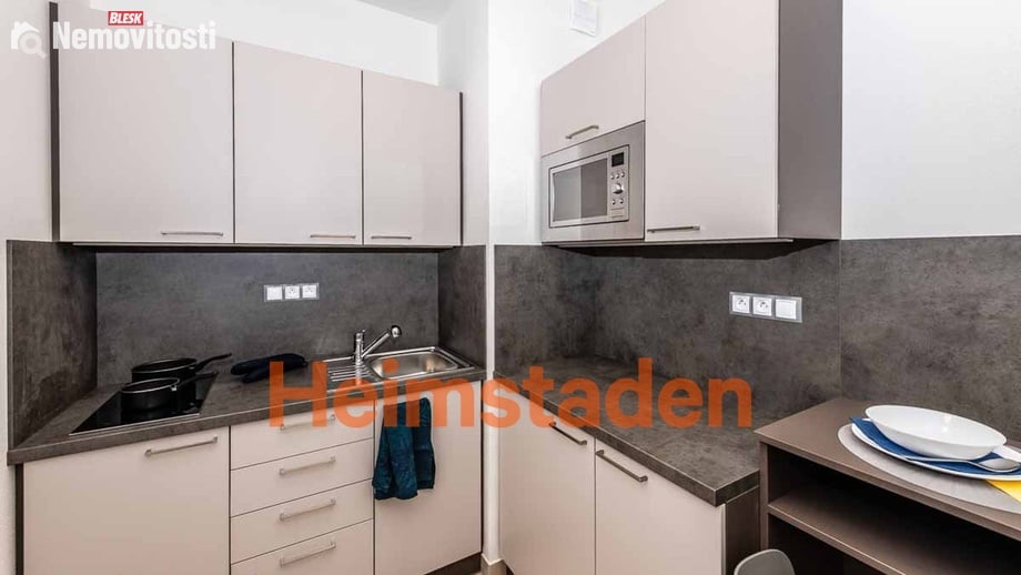 Pronájem bytu 2+1 45 m², Plzeň-Jižní Předměstí - Plzeň - Jižní předměstí